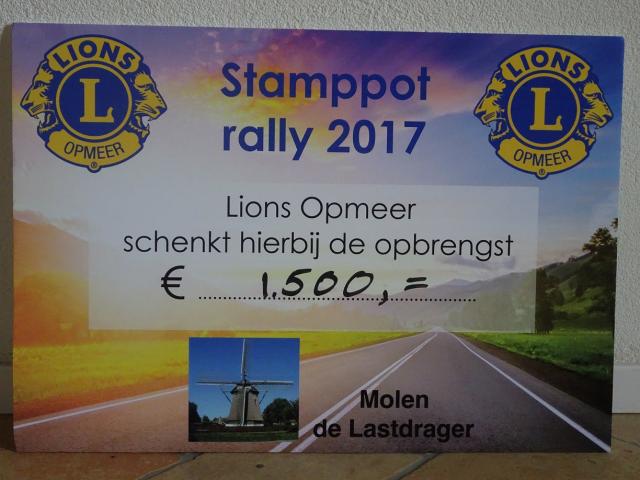 Cheque van Lions Opmeer